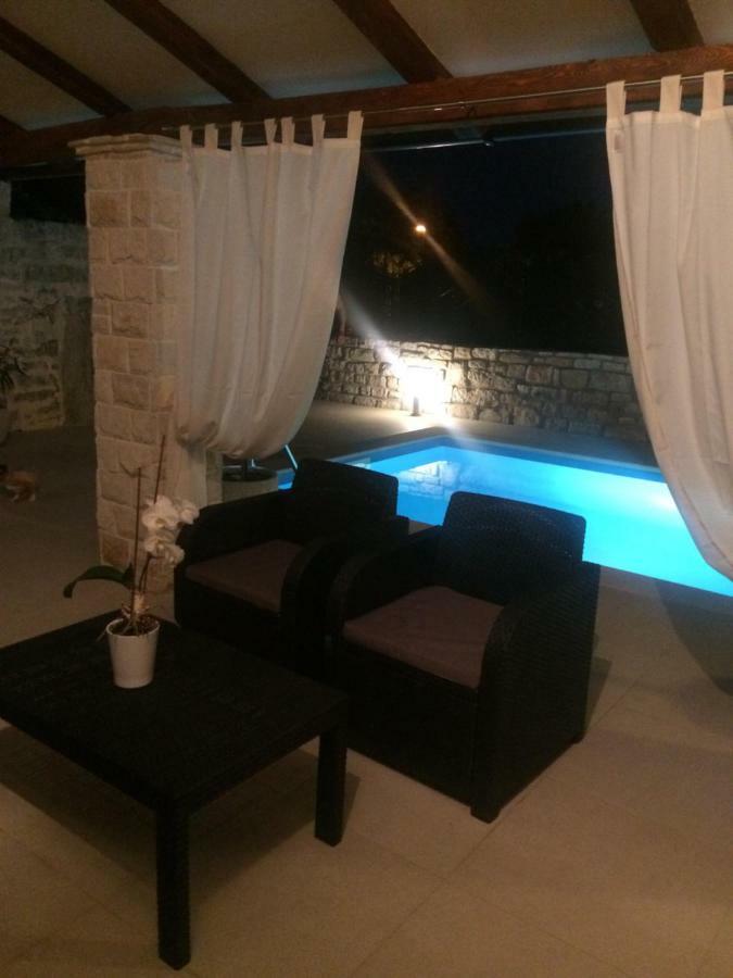 Lory Villa Sveti Lovreč Pazenatički Dış mekan fotoğraf